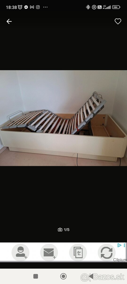 Posteľ s elektrický nastaviteľným roštom