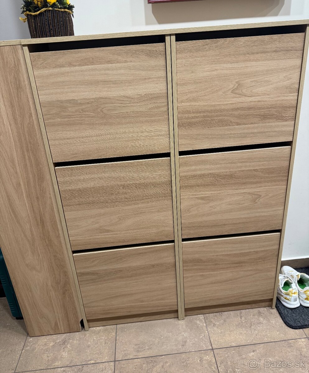Stojan na topánky IKEA.