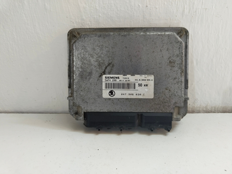 riadiaca jednotka SKODA Felícia 047906030C 30€