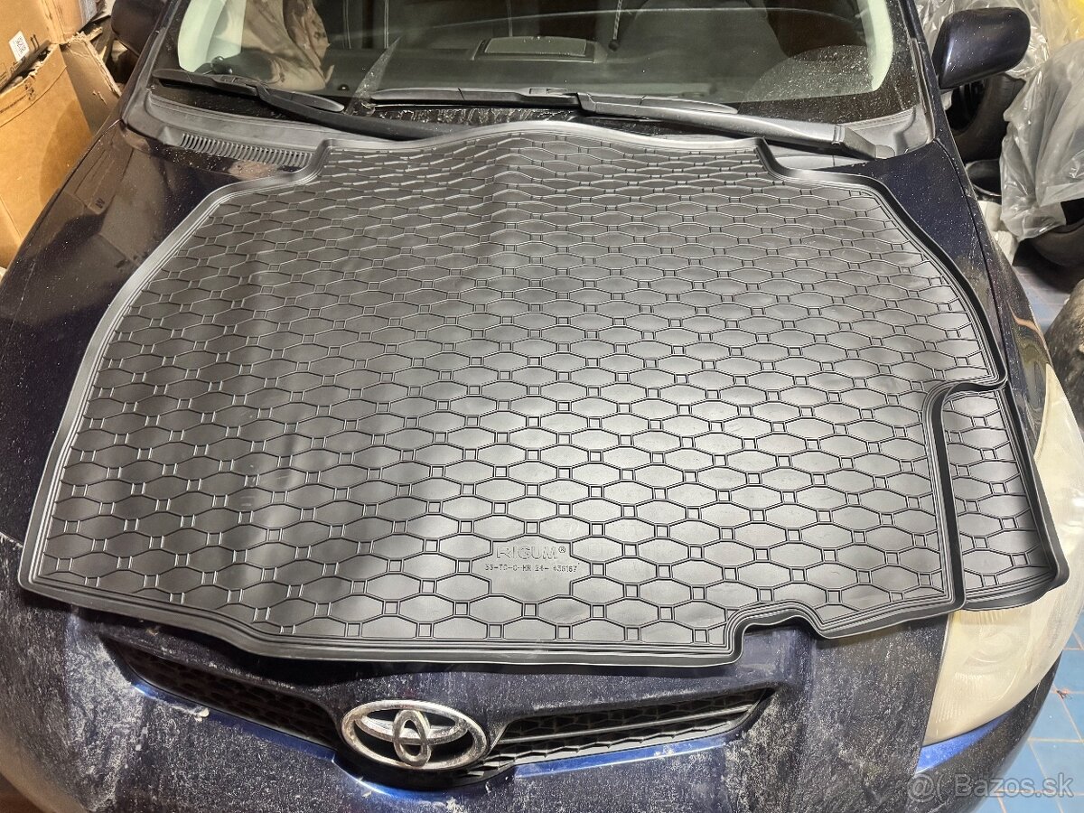 Gumová vanička do kufra Toyota chr