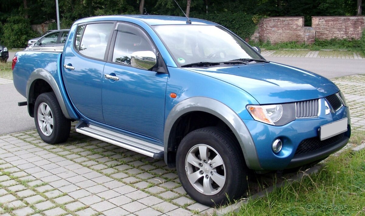 Predný nárazník Mitsubishi L200