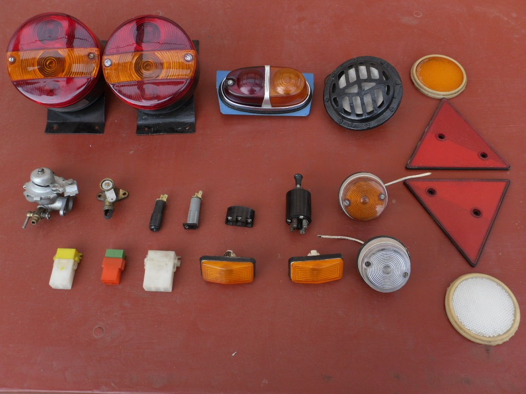 Traktor, zetor,diely,major,crystal,kryštal,zamok,kľučka