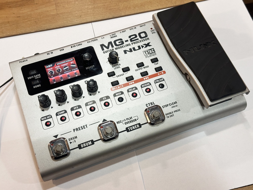 Nux MG-20 multiefekt/modeler