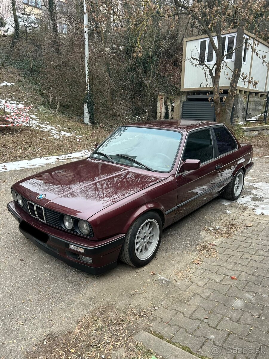 Prodam Bmw e30 kupe 320i