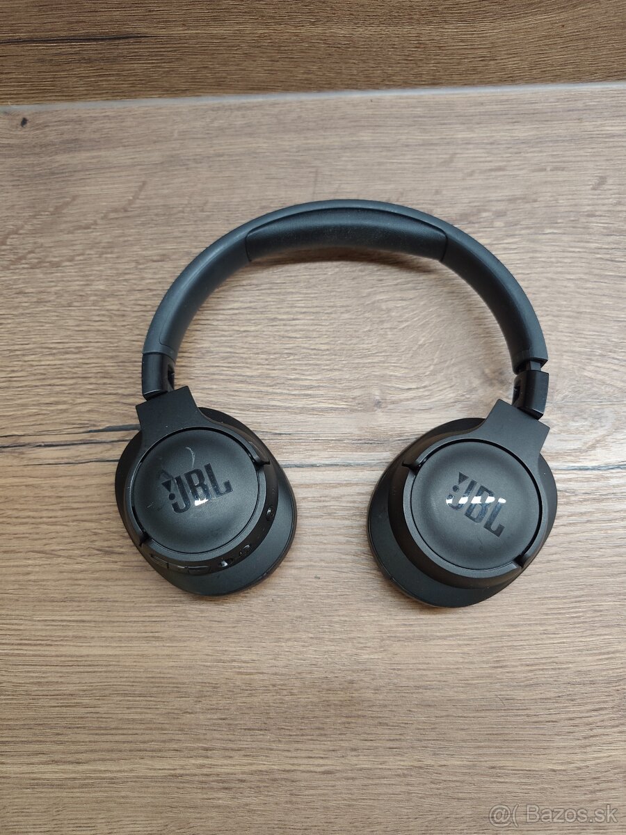 JBL Tune 770