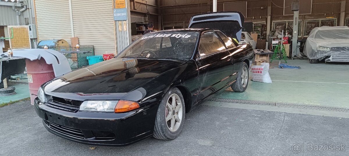 Nissan Skyline R32