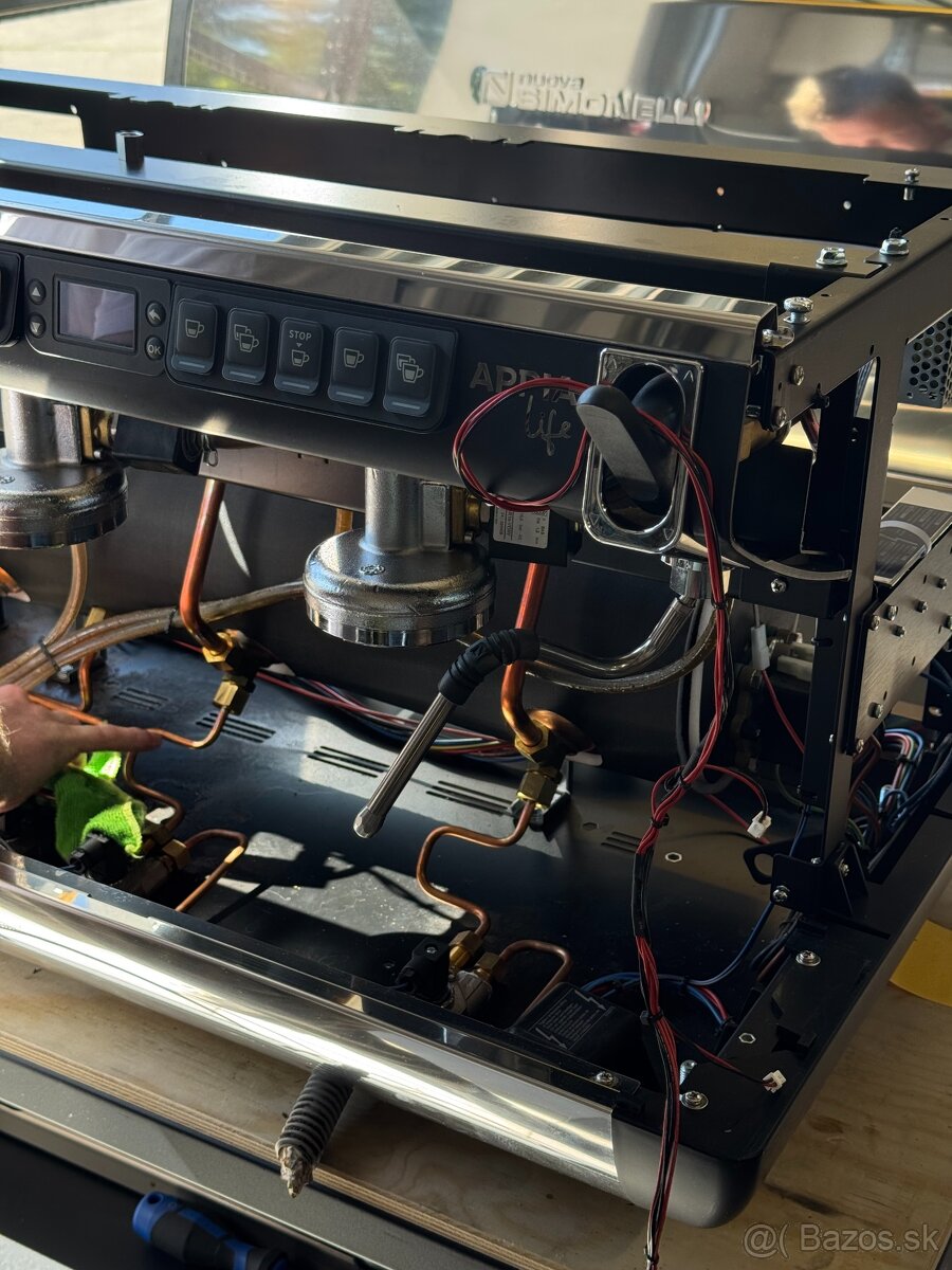 Nuova Simonelli APPIA LIFE 3GR XT 6/24 (2)