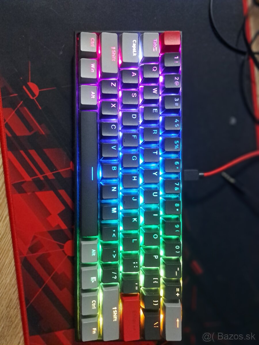 Herna klavesnica yenkee atom 3600US