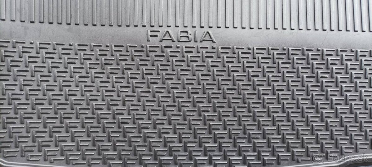 VANICKA DO KUFRA ORIGINAL SKODA FABIA RAPID SUPERB
