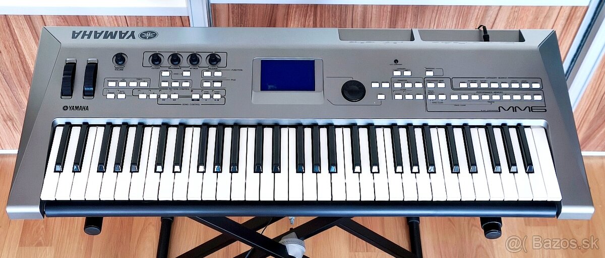 Yamaha MM6 (poskodeny display)