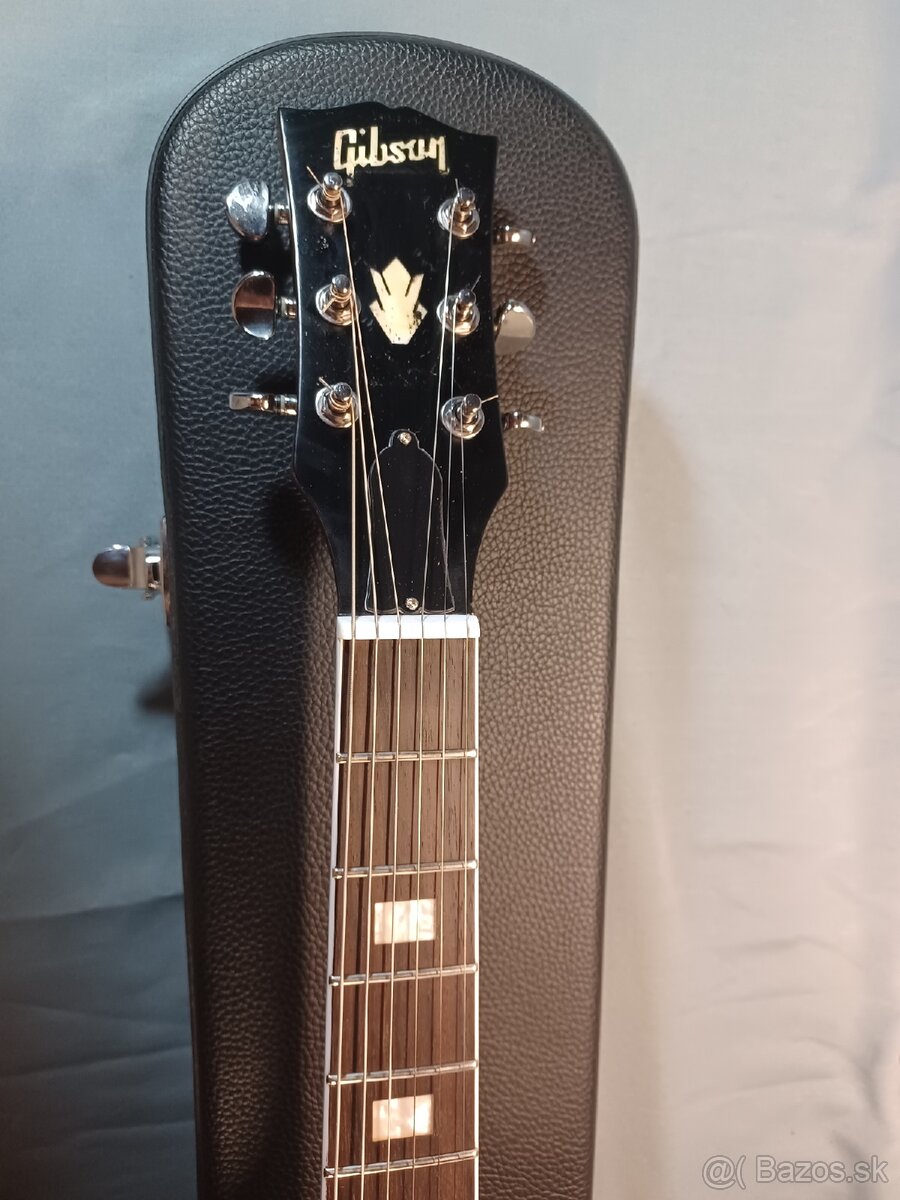 Gibson ES-335 jazz guitar replica semi-hollow