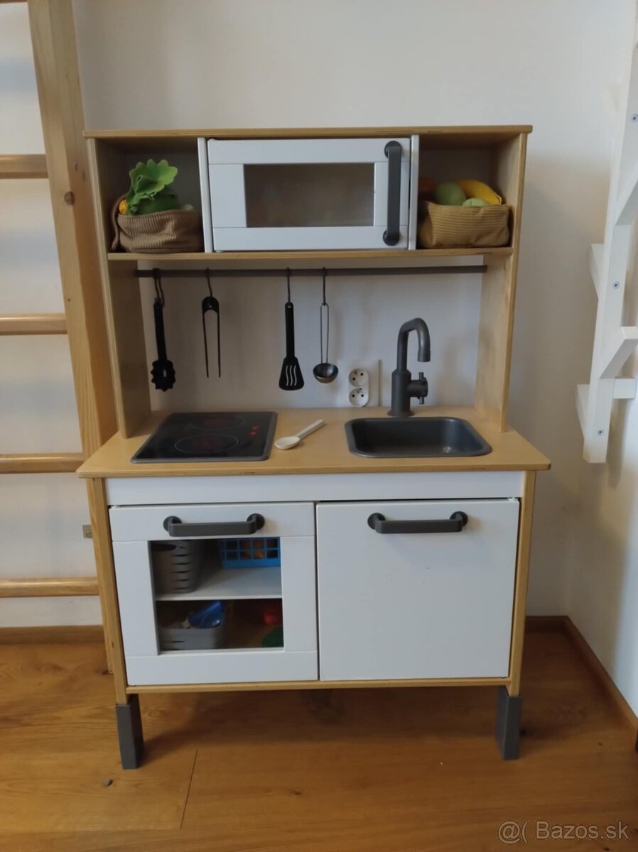 Detská kuchynka Ikea s príslušenstvom