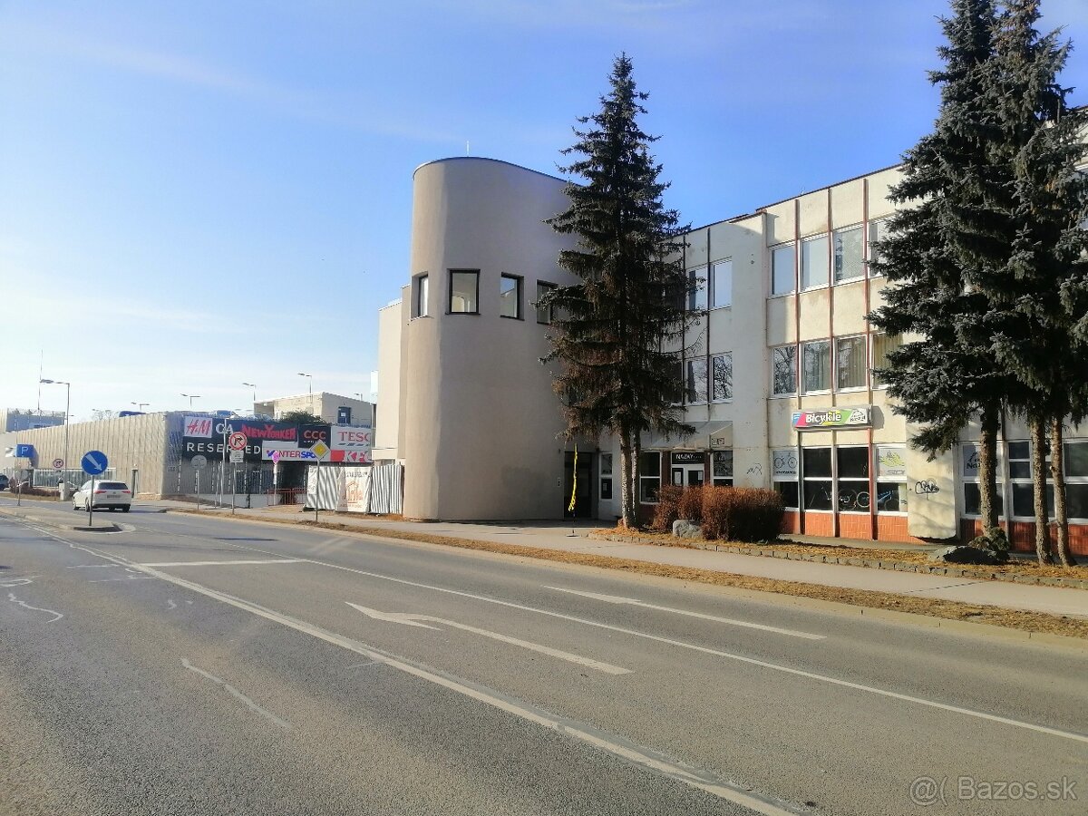 Flexibilný bezbariérový obchodný priestor na prenájom. 223m2