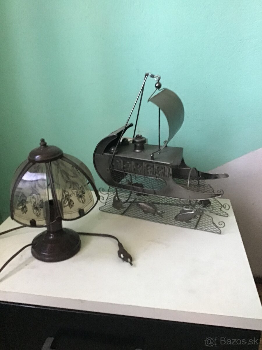 KOVOVá LAMPA A STOJAN NA FLAšU LOD