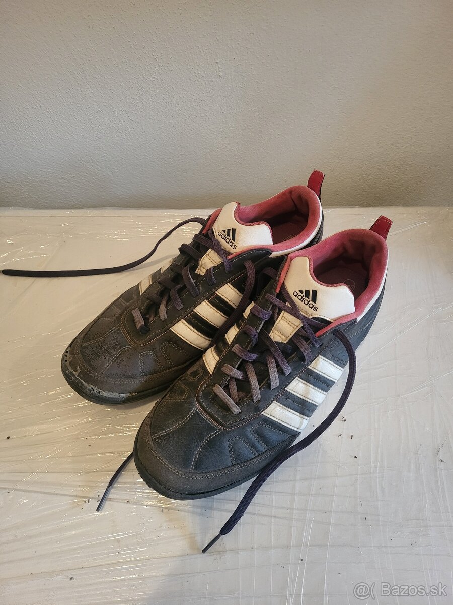 Turfy Adidas - veľkosť 8,5 - málo používané