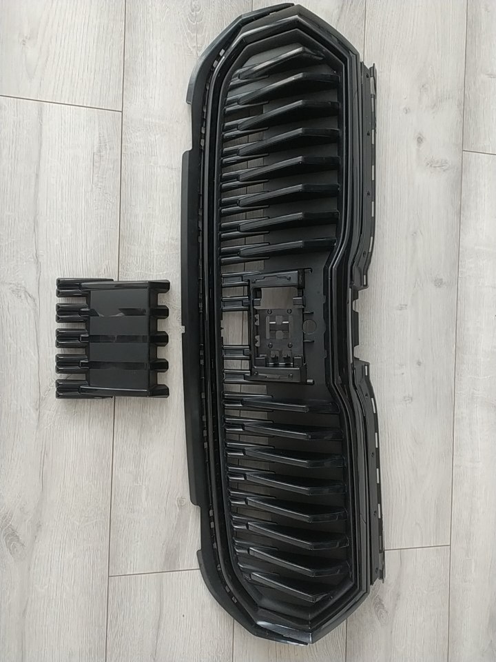 Škoda Fabia 4 IV maska chladiča Fabia 4 minute Carlo 6VA