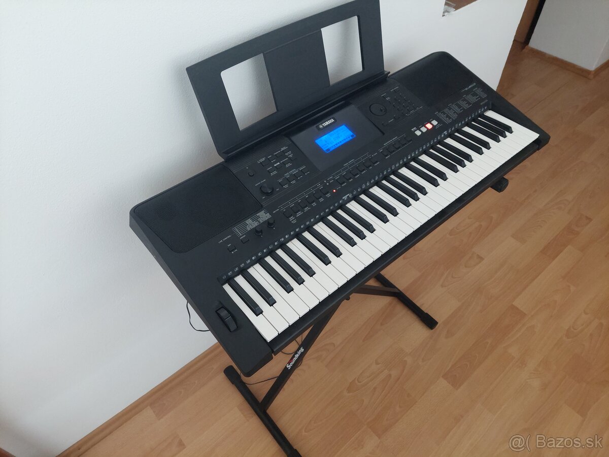 Predám  elektricky klavír Yamaha psr  E453