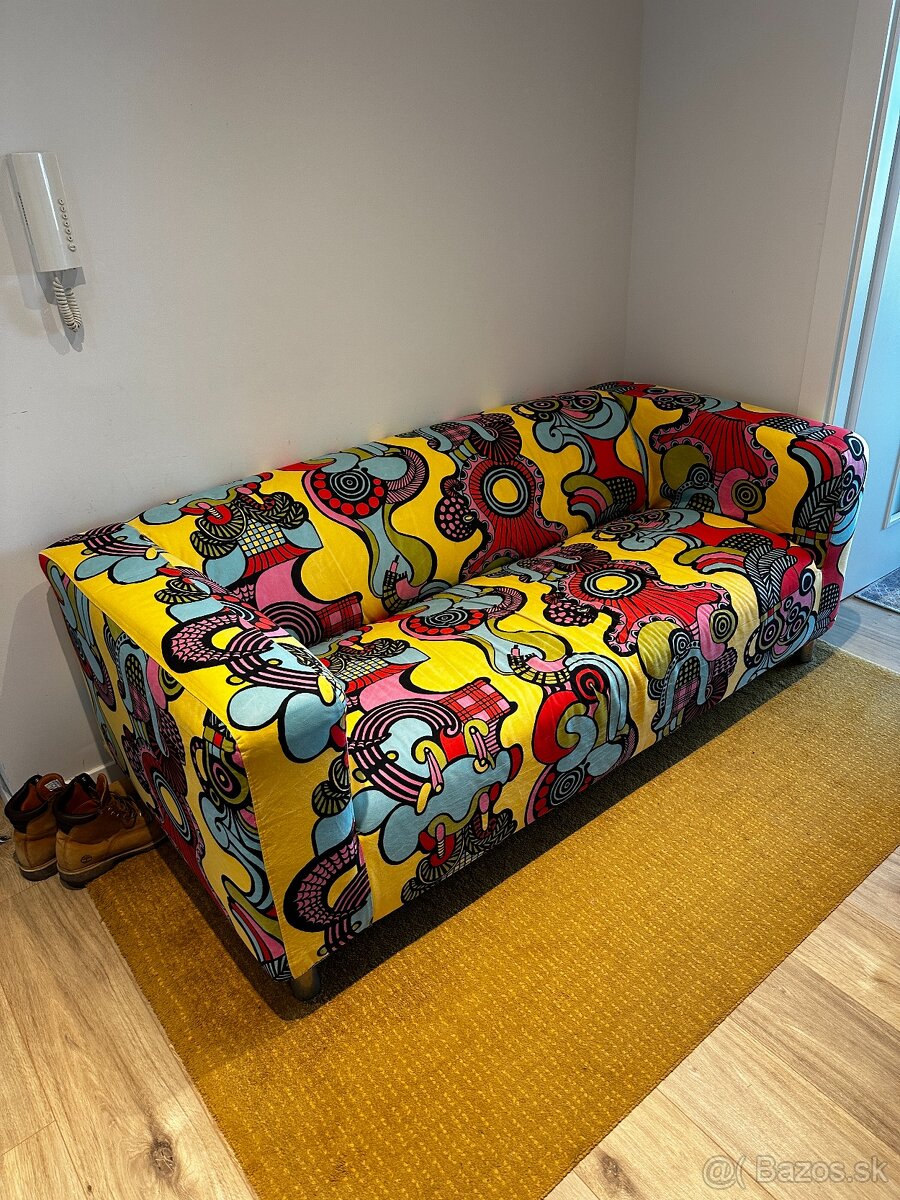 pohovka, gauc, sedacka