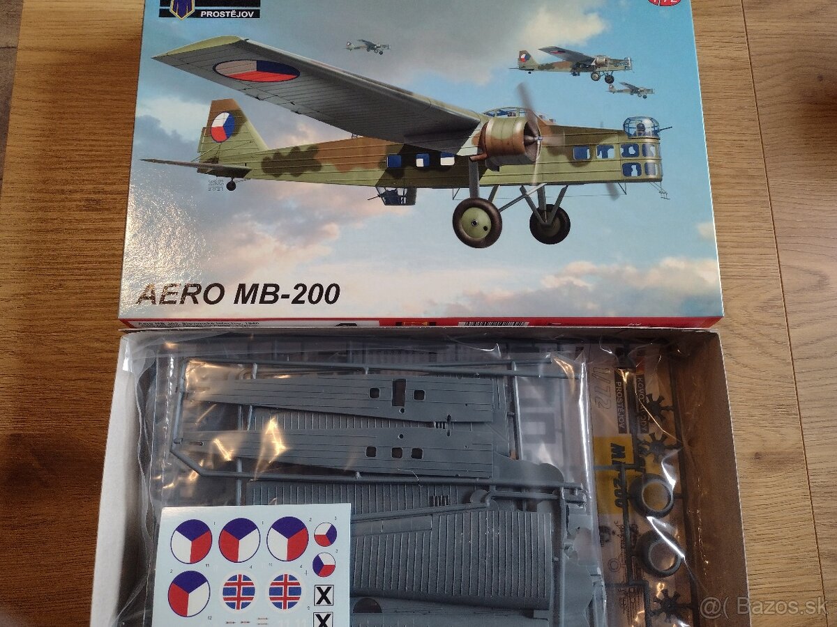 Plastikové modely 1:72 (14)