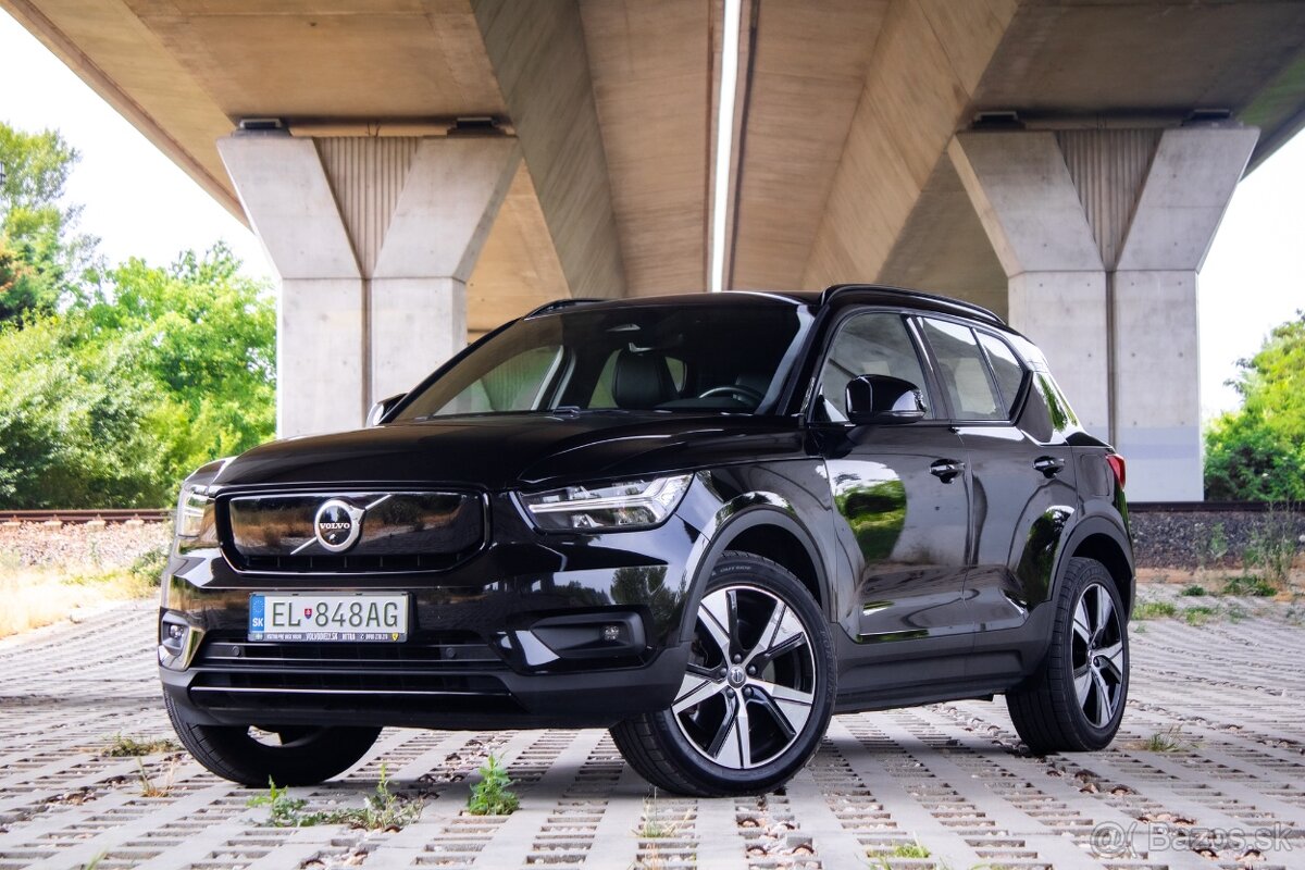 Volvo XC40 P8 TwinMotor AWD 300kw / odpočet DPH