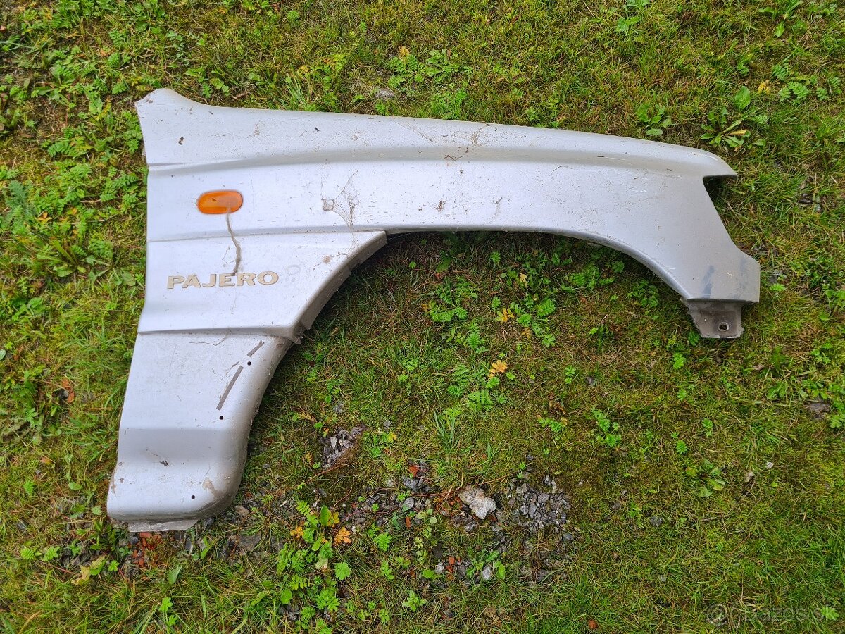Predný blatník Pajero 2 Facelift