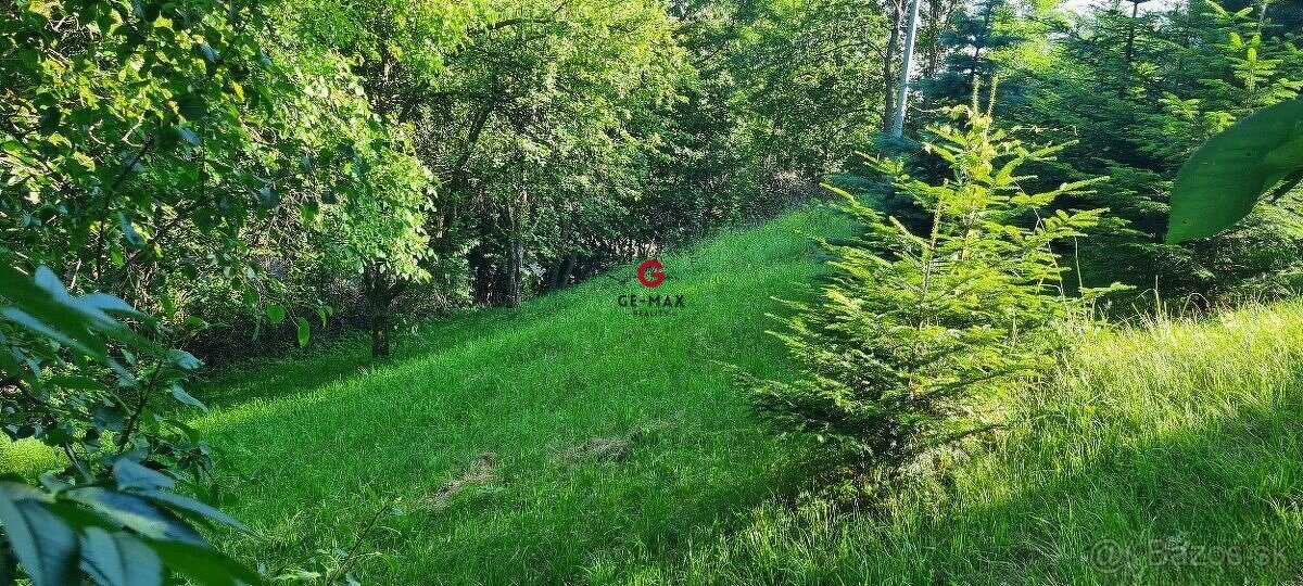 POZEMOK V SRDCI VIHORLATU – REMETSKÉ HÁMRE