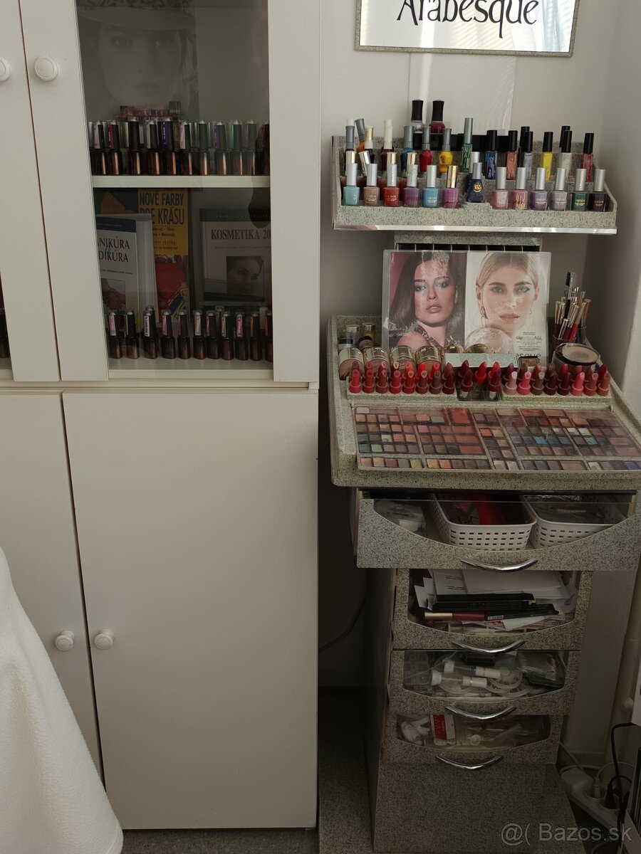 Vybavenie do salónu