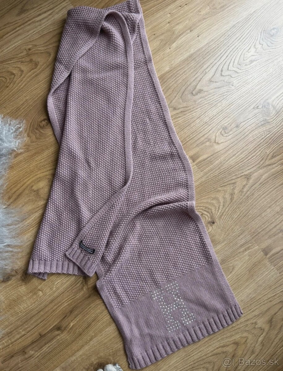 Tommy Hilfiger šal
