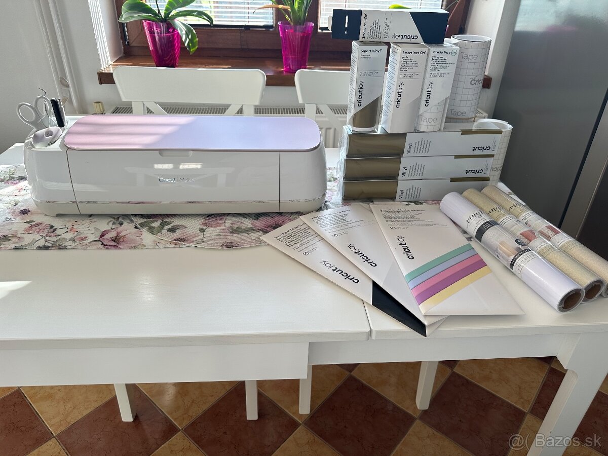 Rezací ploter Cricut Maker