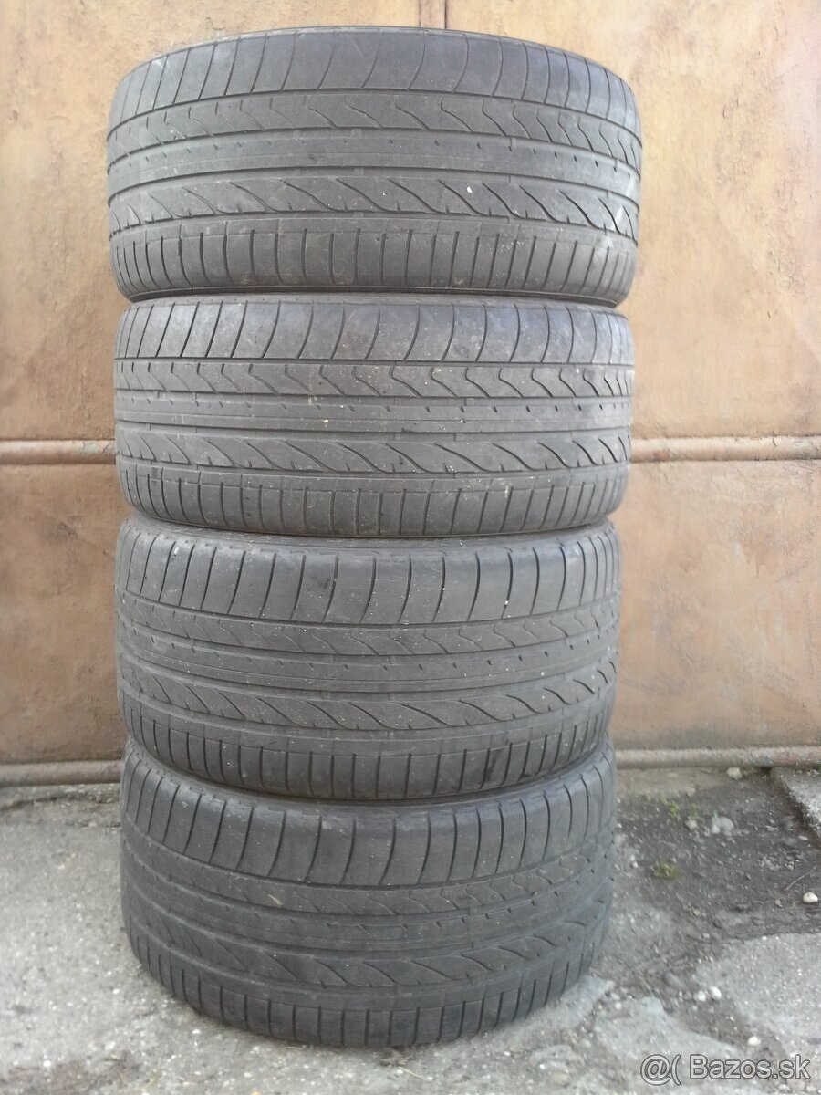 Predám 4-letné pneumatiky Bridgesto 315/35 ZR21 285/40 ZR21