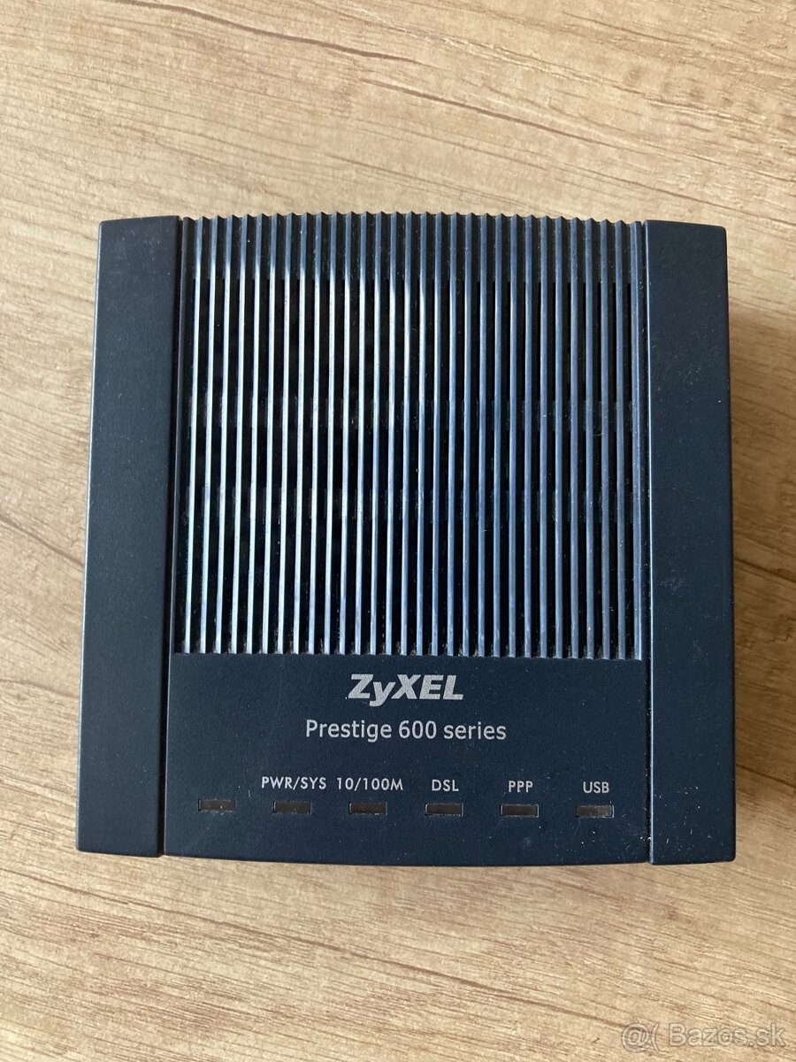 Router ZyXel P-600 series