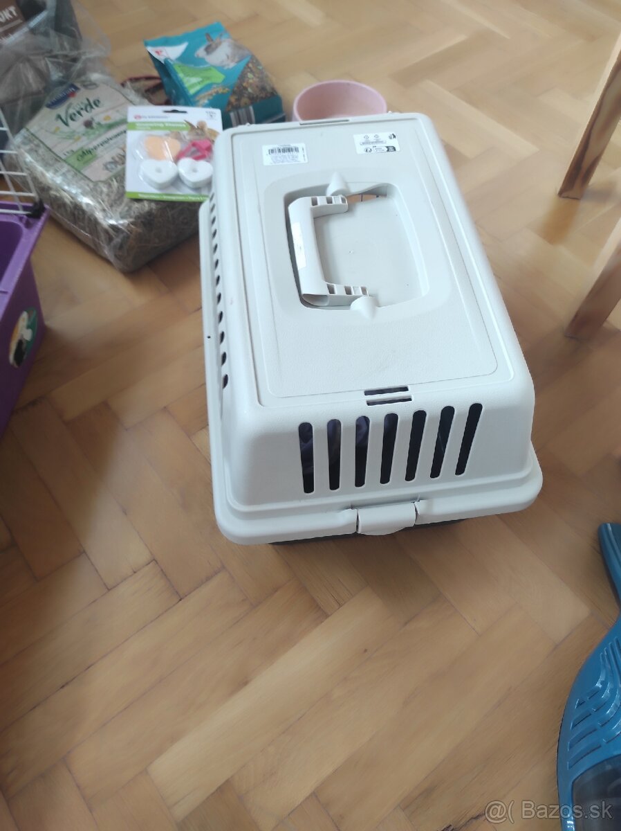 Predam prislusenstvo ku kralikovi, zajacovi