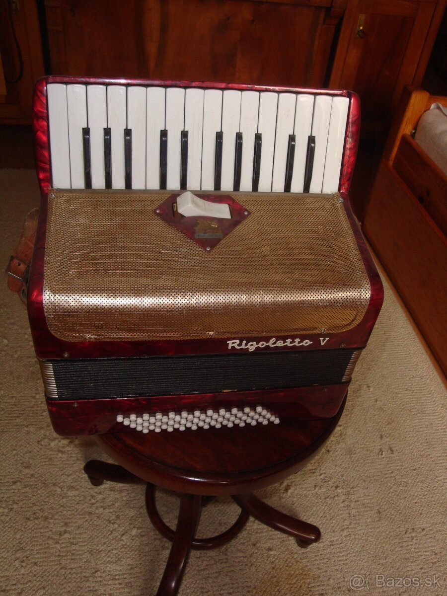 harmonika Rigoletto akordeón