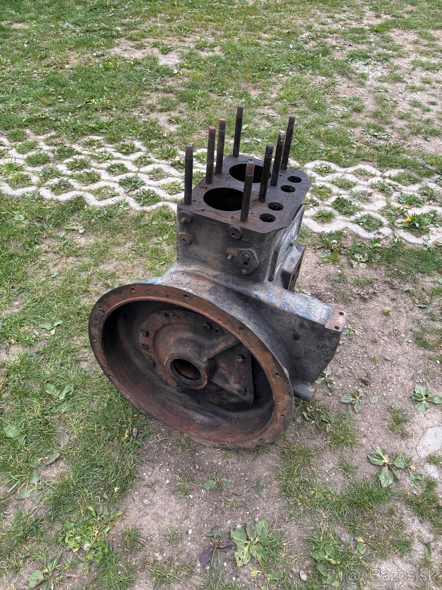 Blok zetor 25