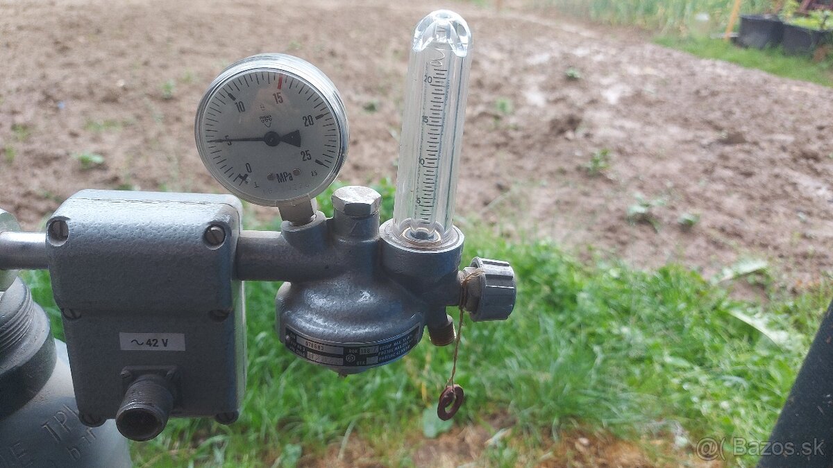 Fľaša na CO2 zváračku + regulátor