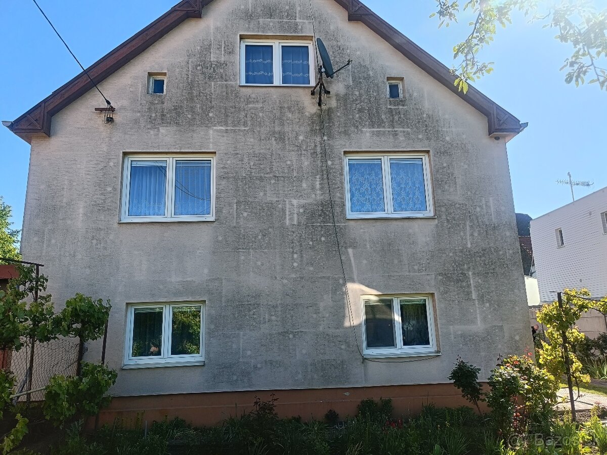 ČISTENIE FASÁD