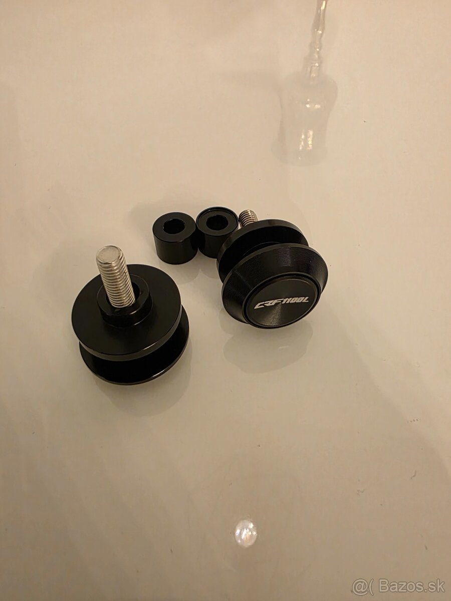 Kotvy pod stojan