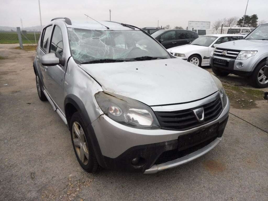 dacia sandero logan
