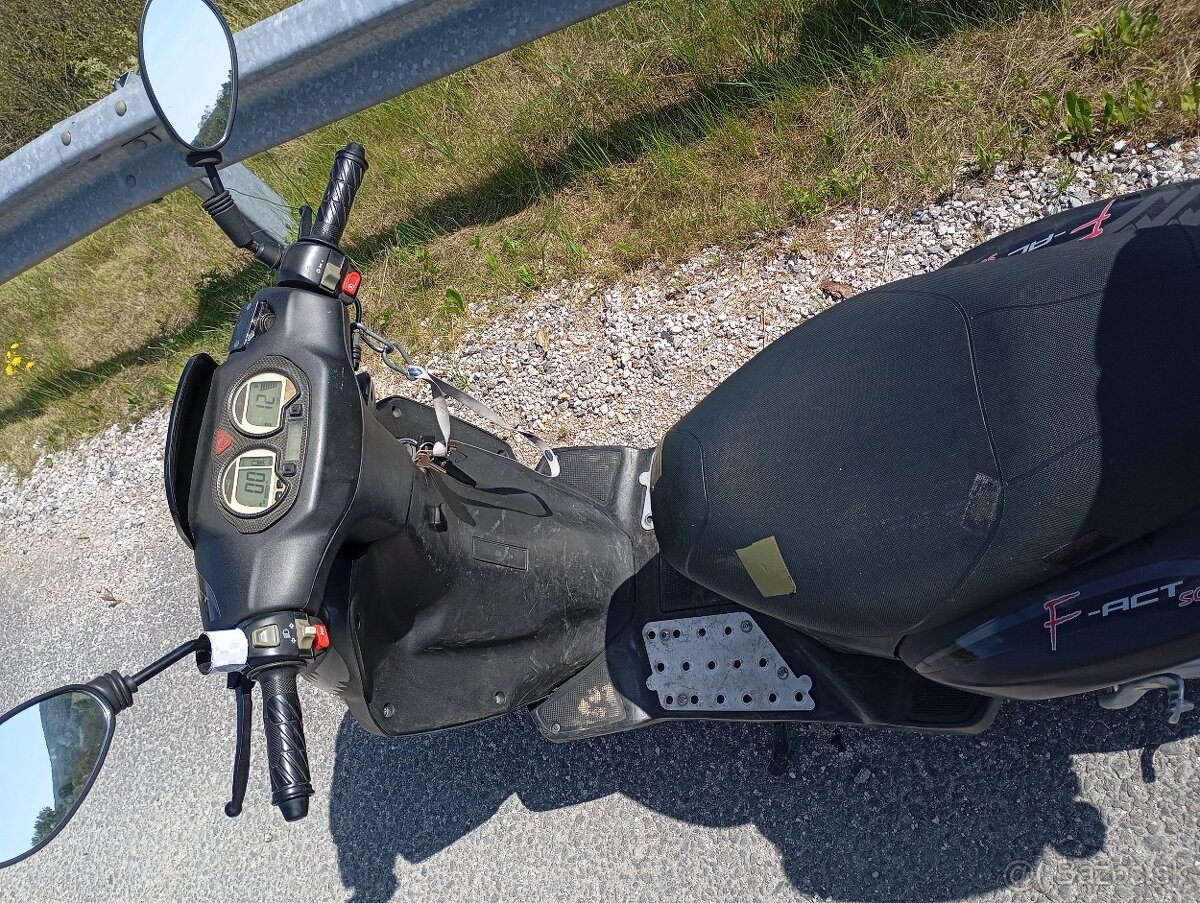 Skúter keway