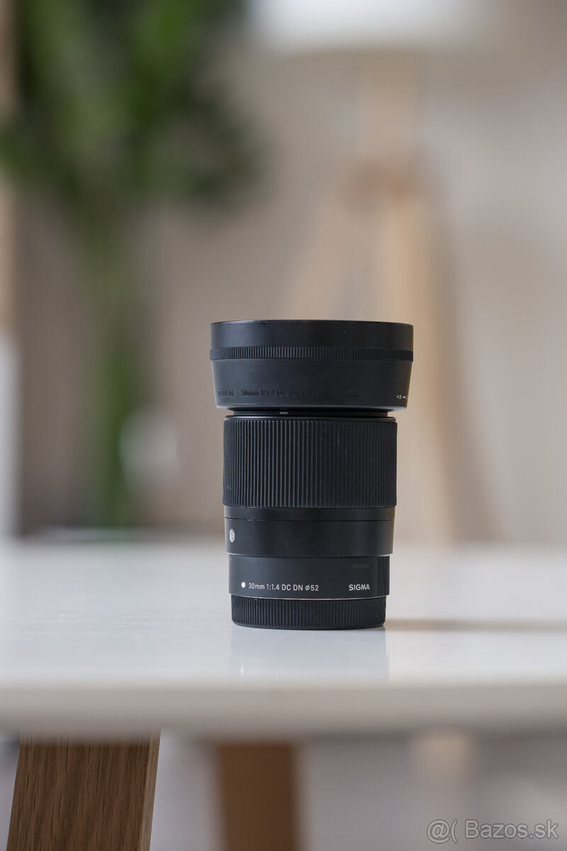 Sigma 30mm f/1.4 DC DN