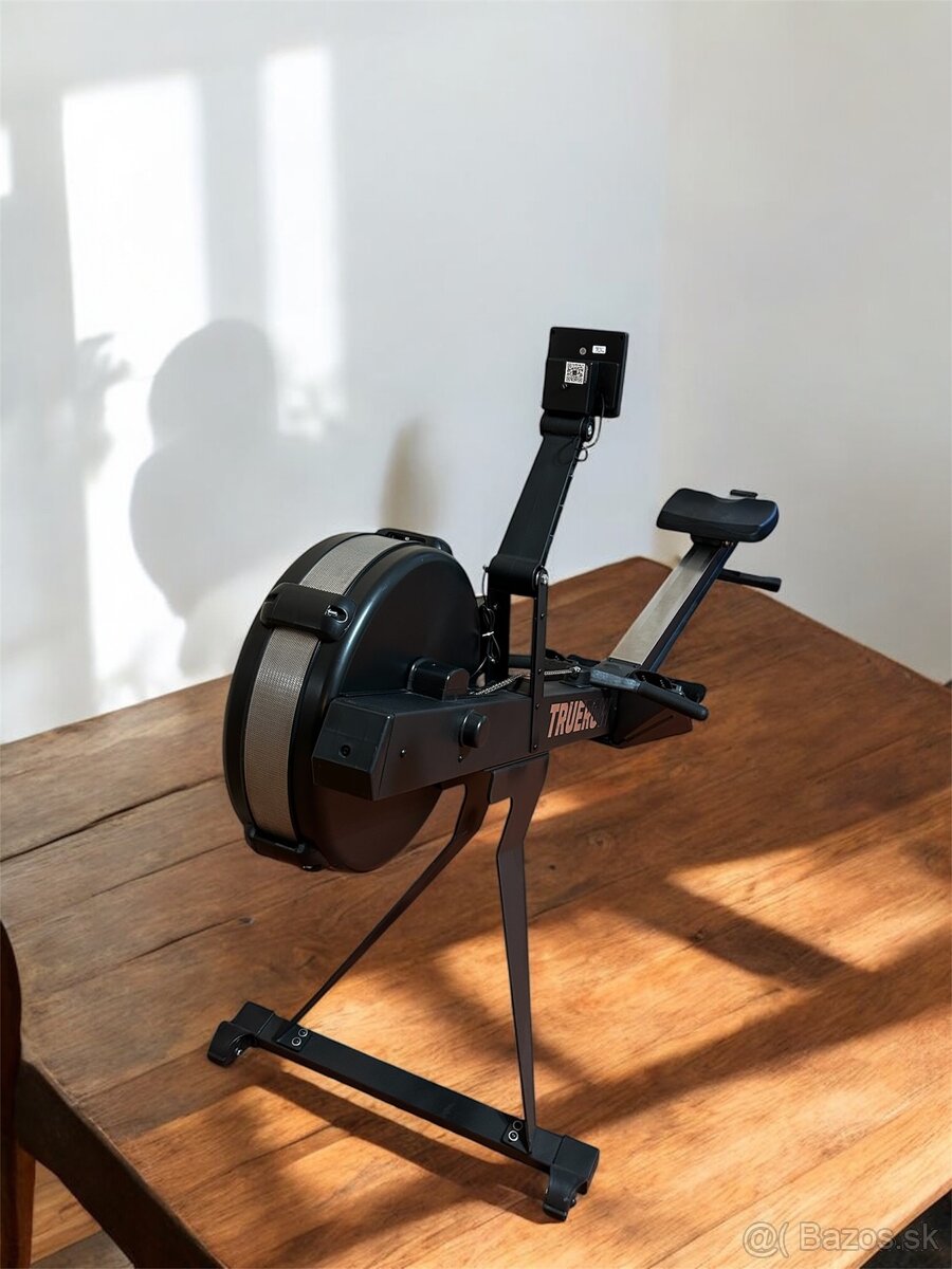 Veslovací trenažér TrueRow (PC 628€)