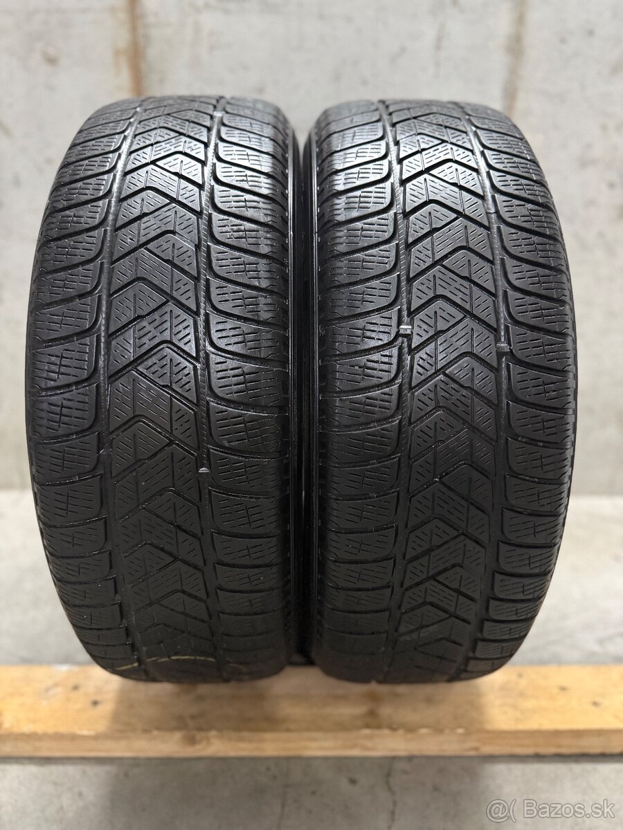 Zimné pneumatiky 215/65/17 Pirelli Scorpion Winter Sealinsid