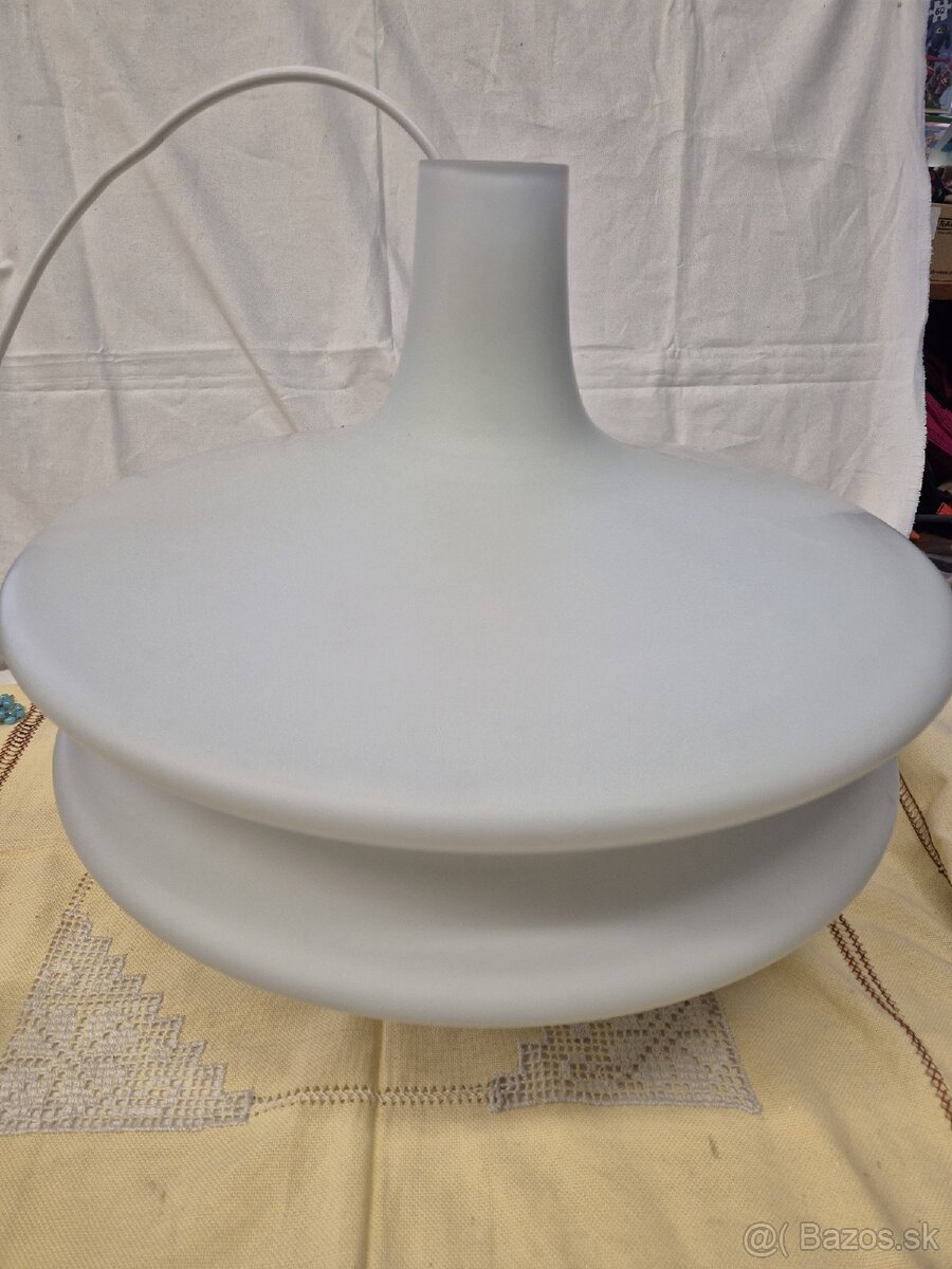 Predam nahradne tienidlo Globus