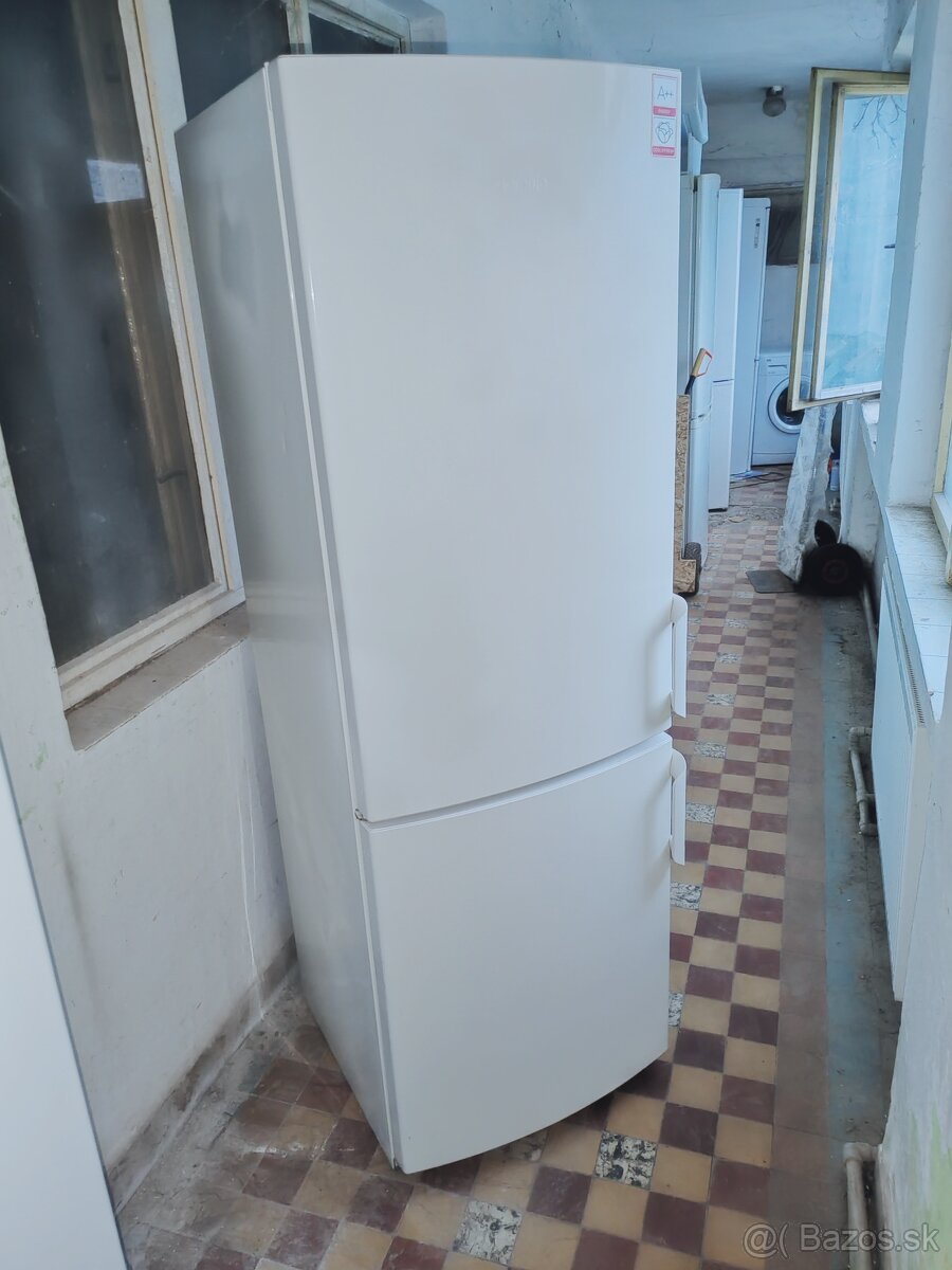 Predám chladničku Gorenje 180cm