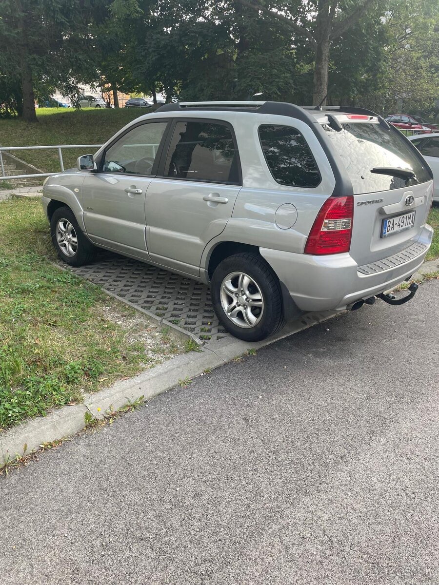 Predám Kia Sportage.