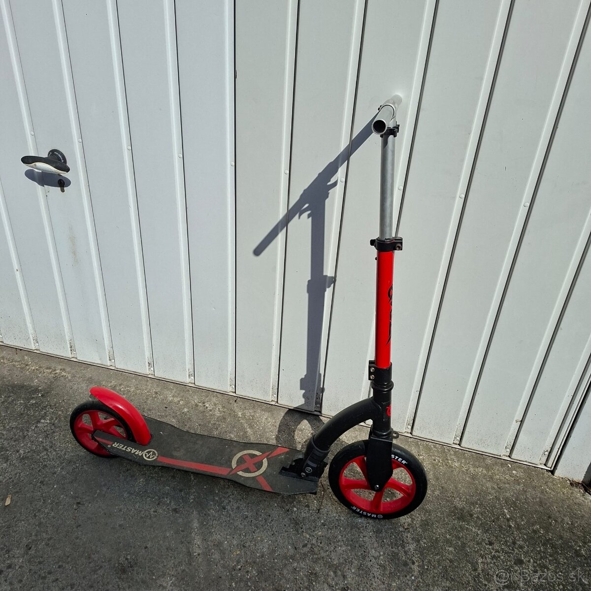 Kolobežka MASTER Xtrax - 230 mm