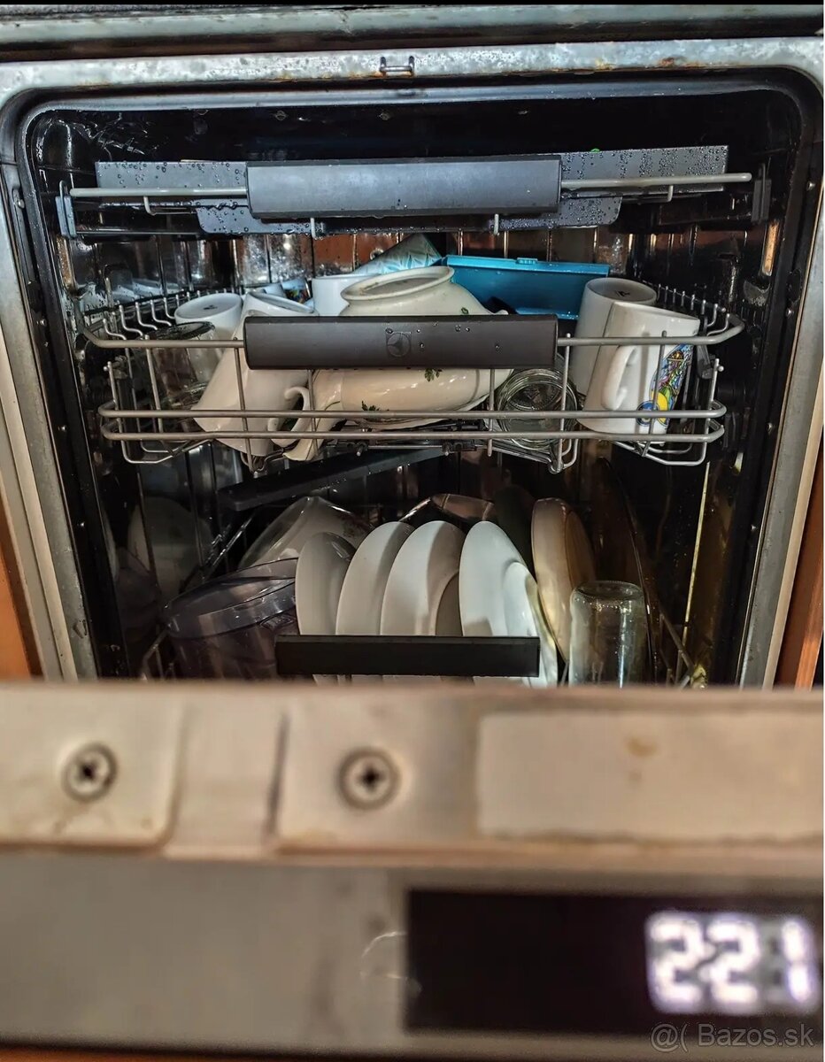 Elektrolux umývačka riadu vstavaná 60 cm