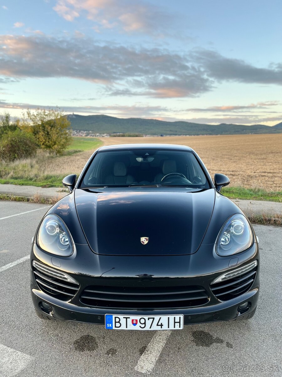 Porsche Cayenne 2013, 3.0d Chrono Packet, SR pôvod, s ťažným