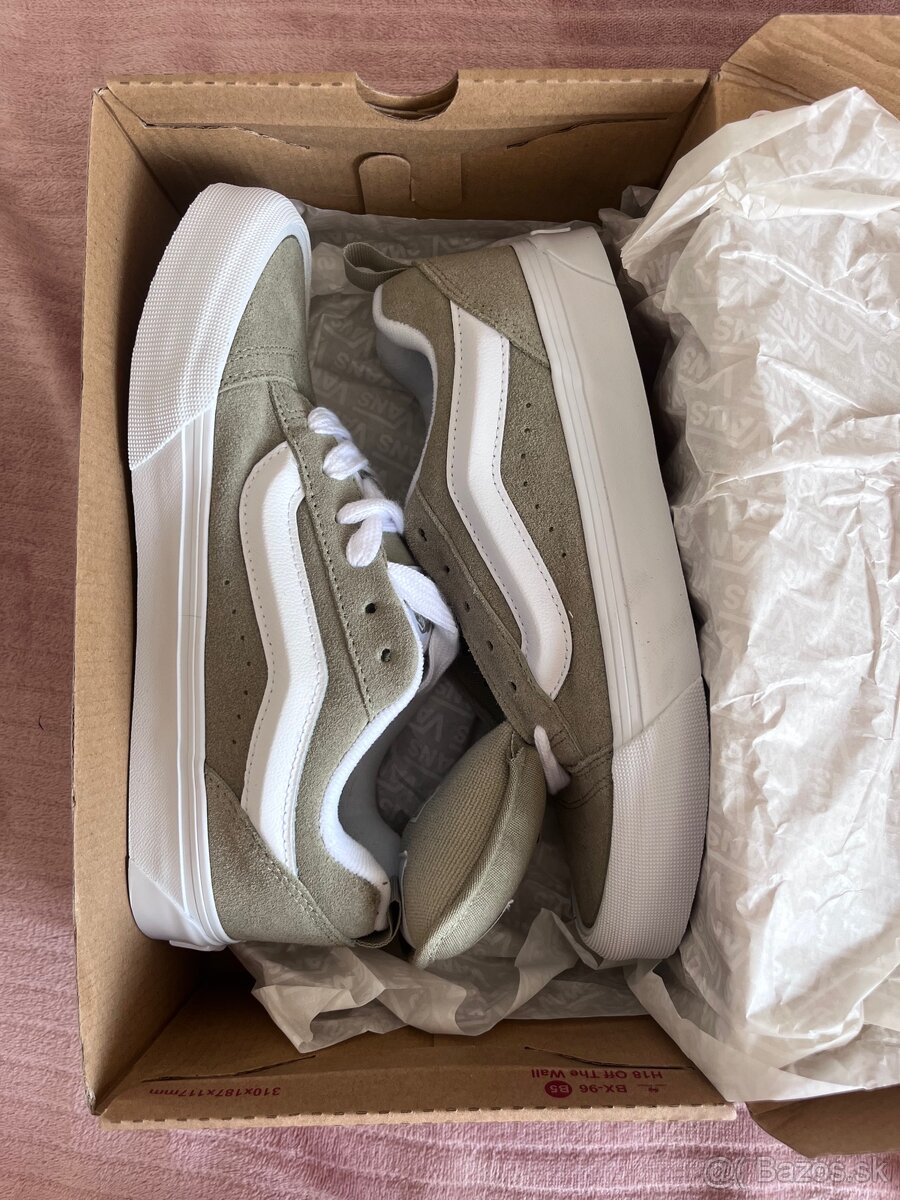 Vans knu skool