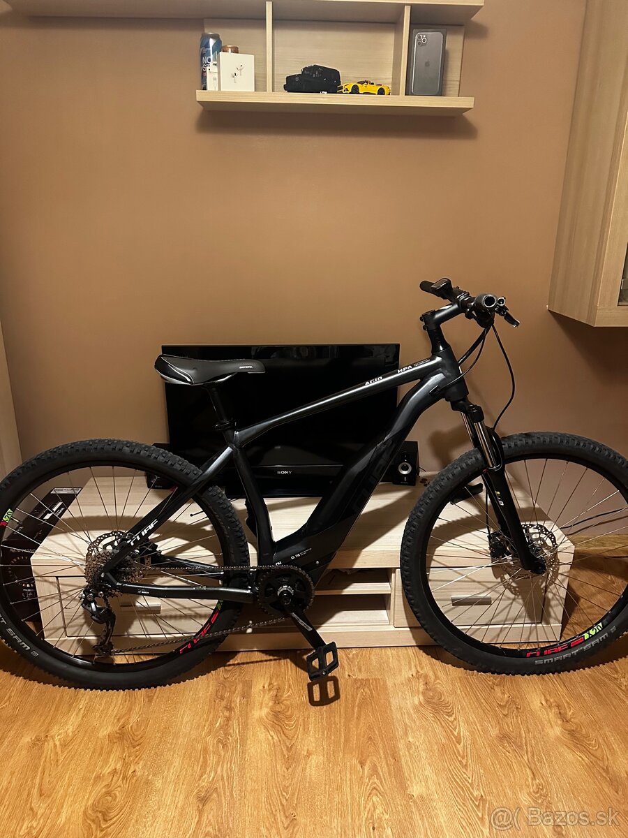 Elektrický bicykel Cube